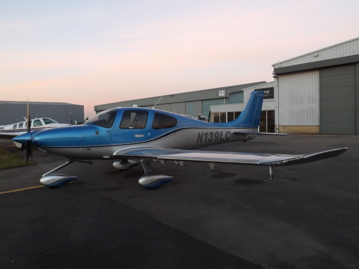 Cirrus sr22 чертеж