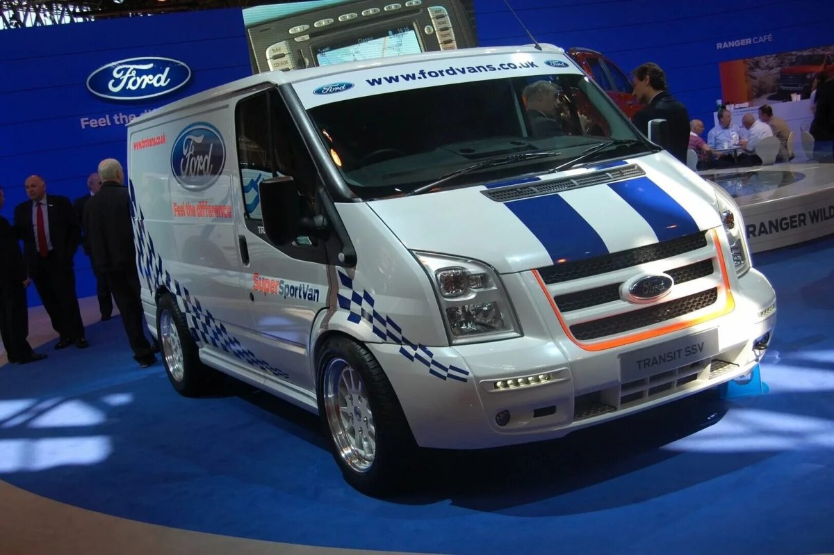 Ford Transit SUPERSPORTVAN 2011