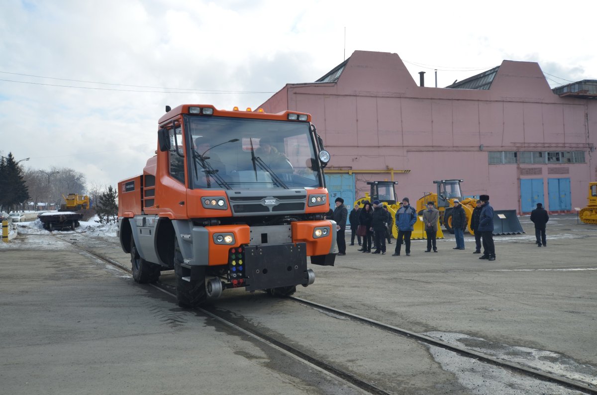 Локомобиль Уралвагонзавод