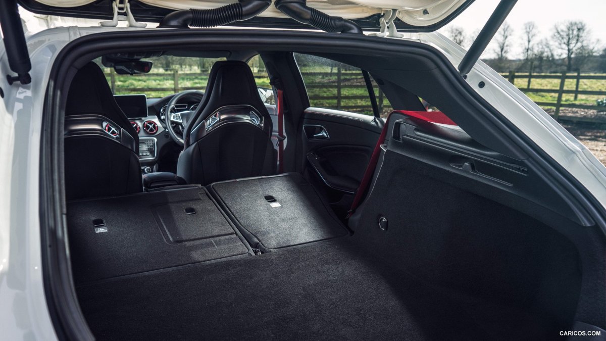 Разложенные сиденья Мерседес CLA