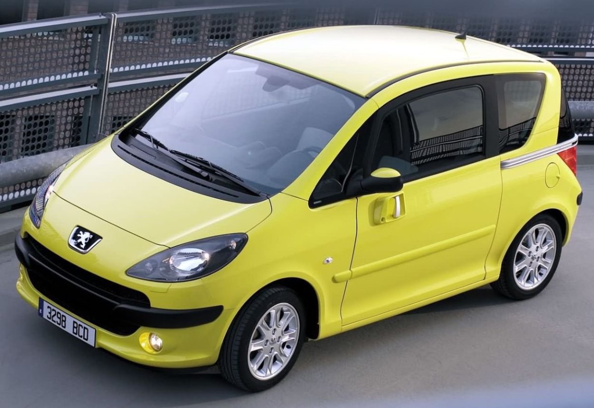 Пежо 1007 салон