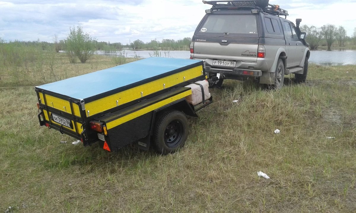 Прицеп КМЗ 8136