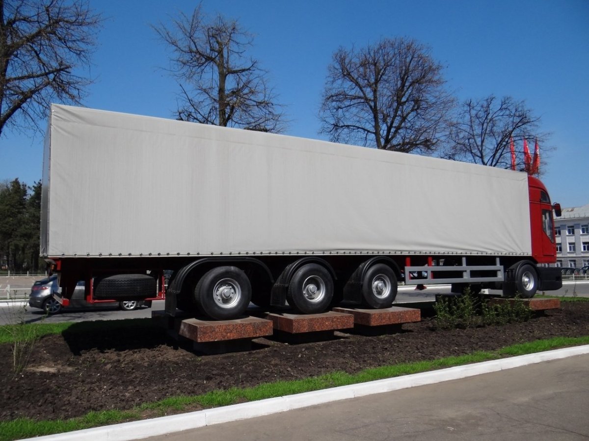 Фото МАЗ 2000