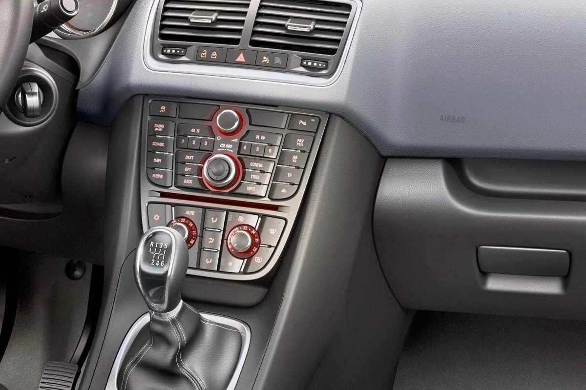 Опель Мерива cd300