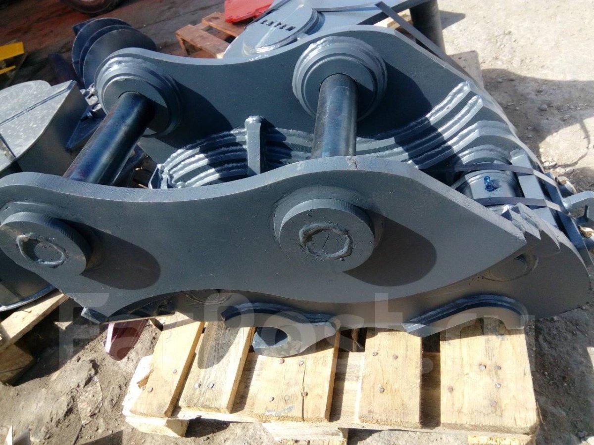 Быстросъем для экскаватора погрузчика Терекс