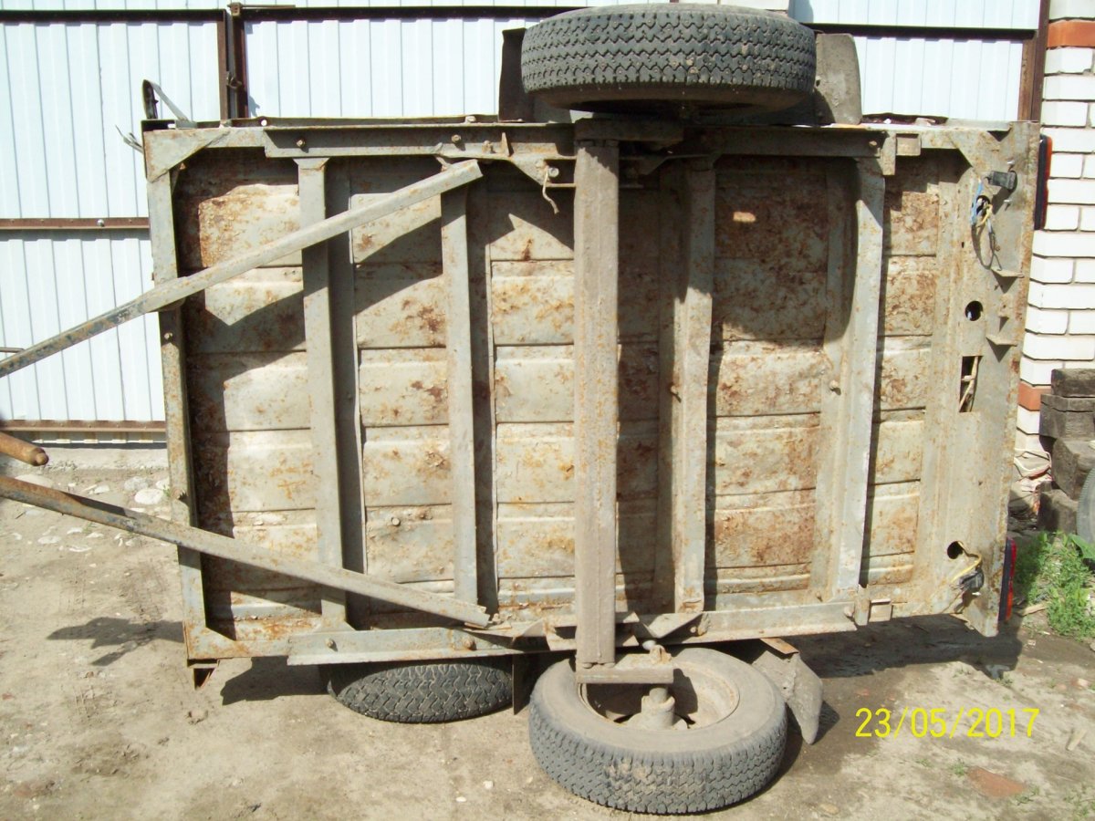 Прицеп ЛКЗ 8101