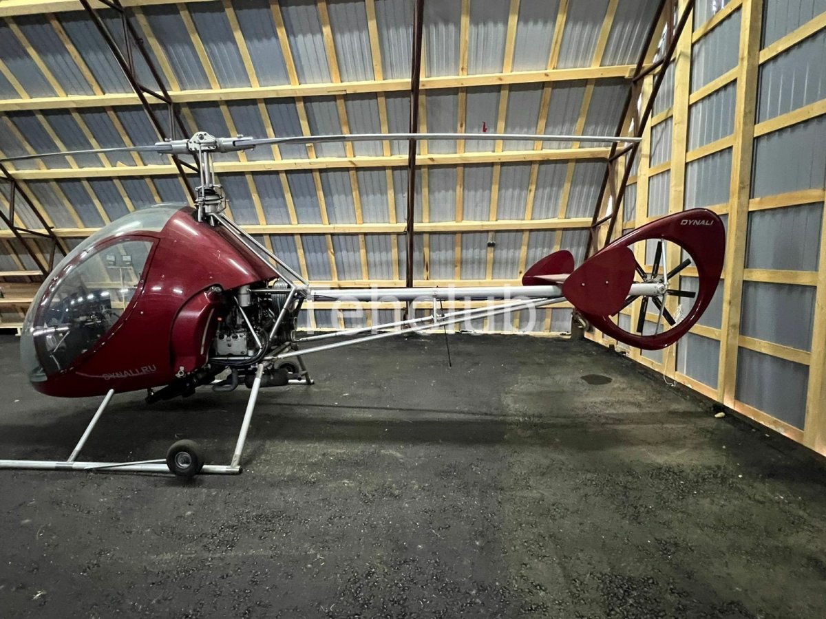 Вертолет двухместный с круглой кабиной