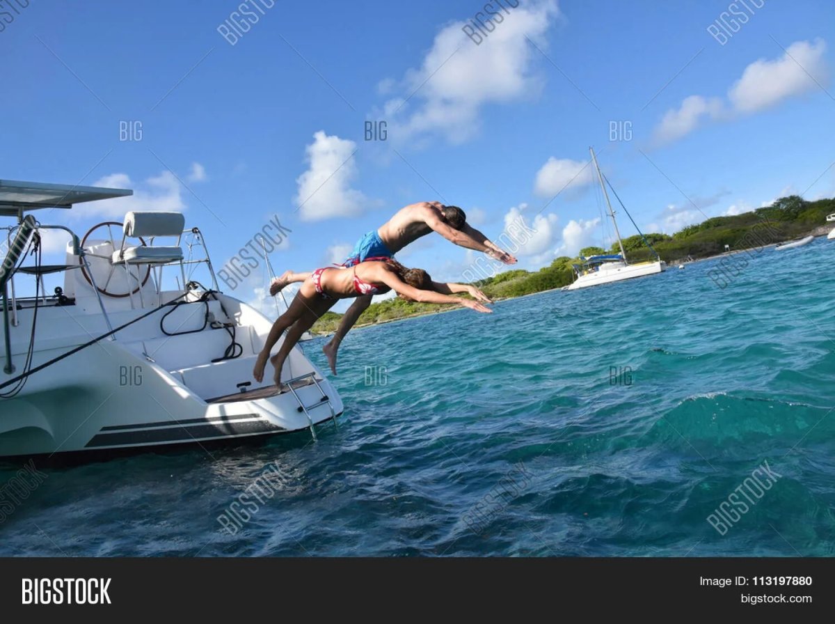 Ныряние с яхты