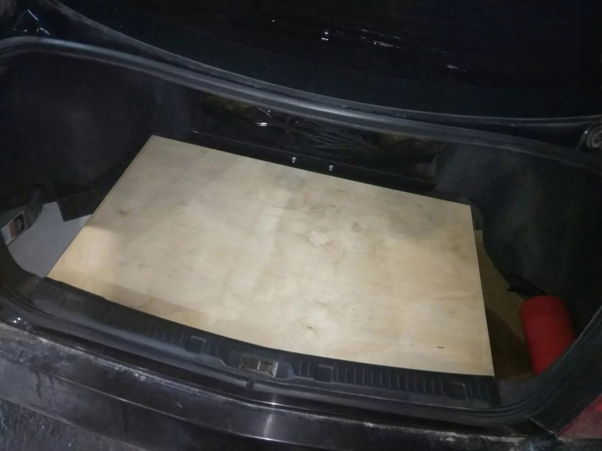 Nissan primera p12 седан фальшпол