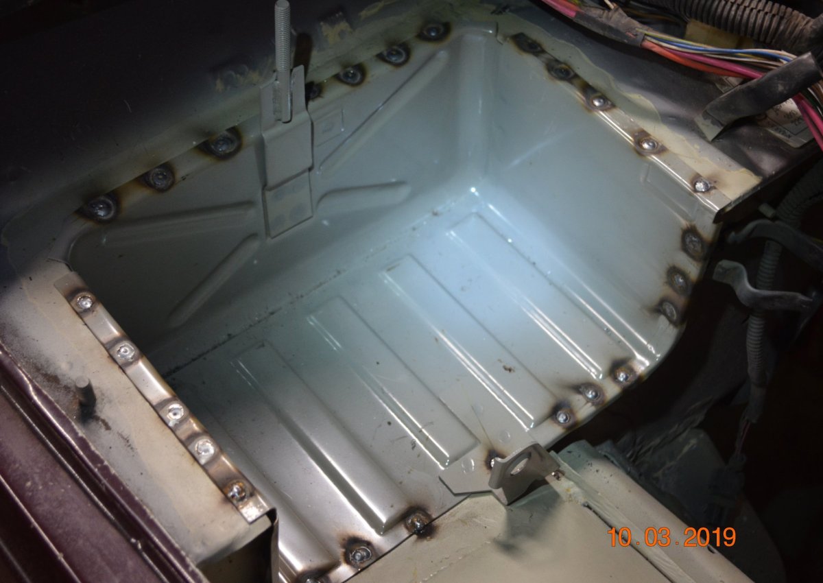 Поддон аккумулятора 2121