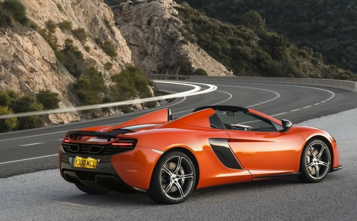 MCLAREN 650s,2015