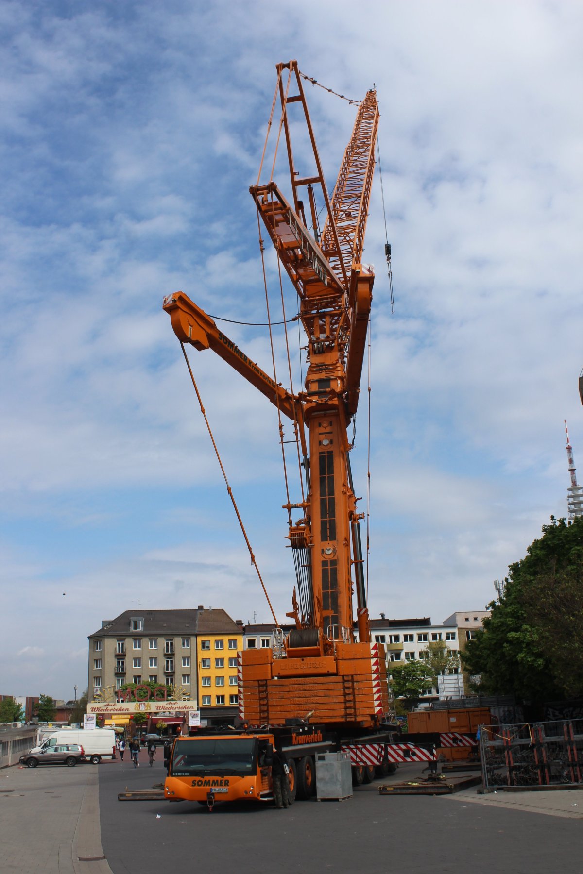 Кран Liebherr 883