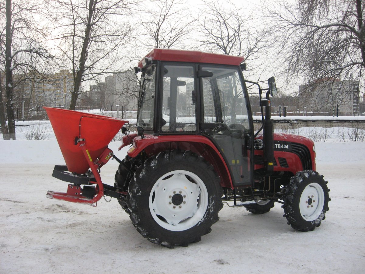 Разбрасыватель песка навесной для трактора МТЗ 320.4