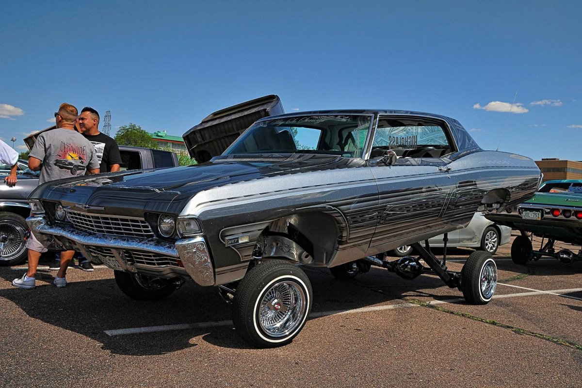 Додж Чарджер лоурайдер