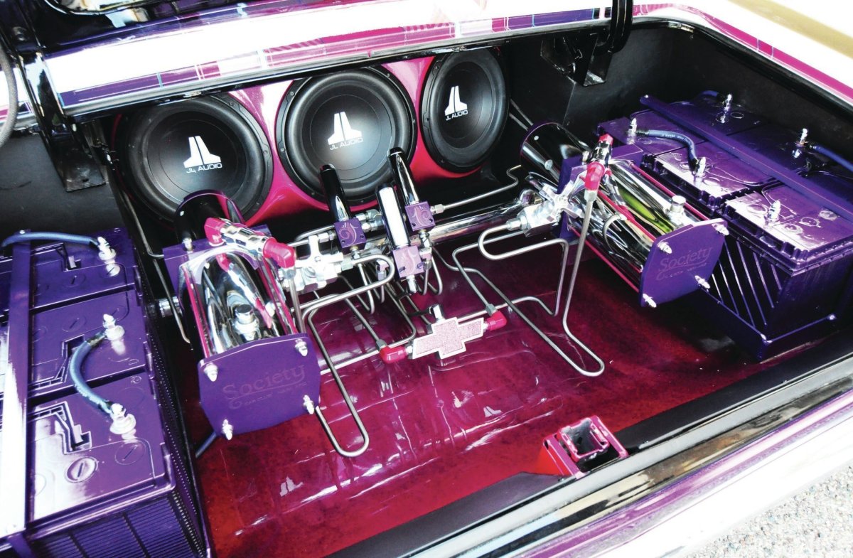 Лоурайдер с сабвуфером