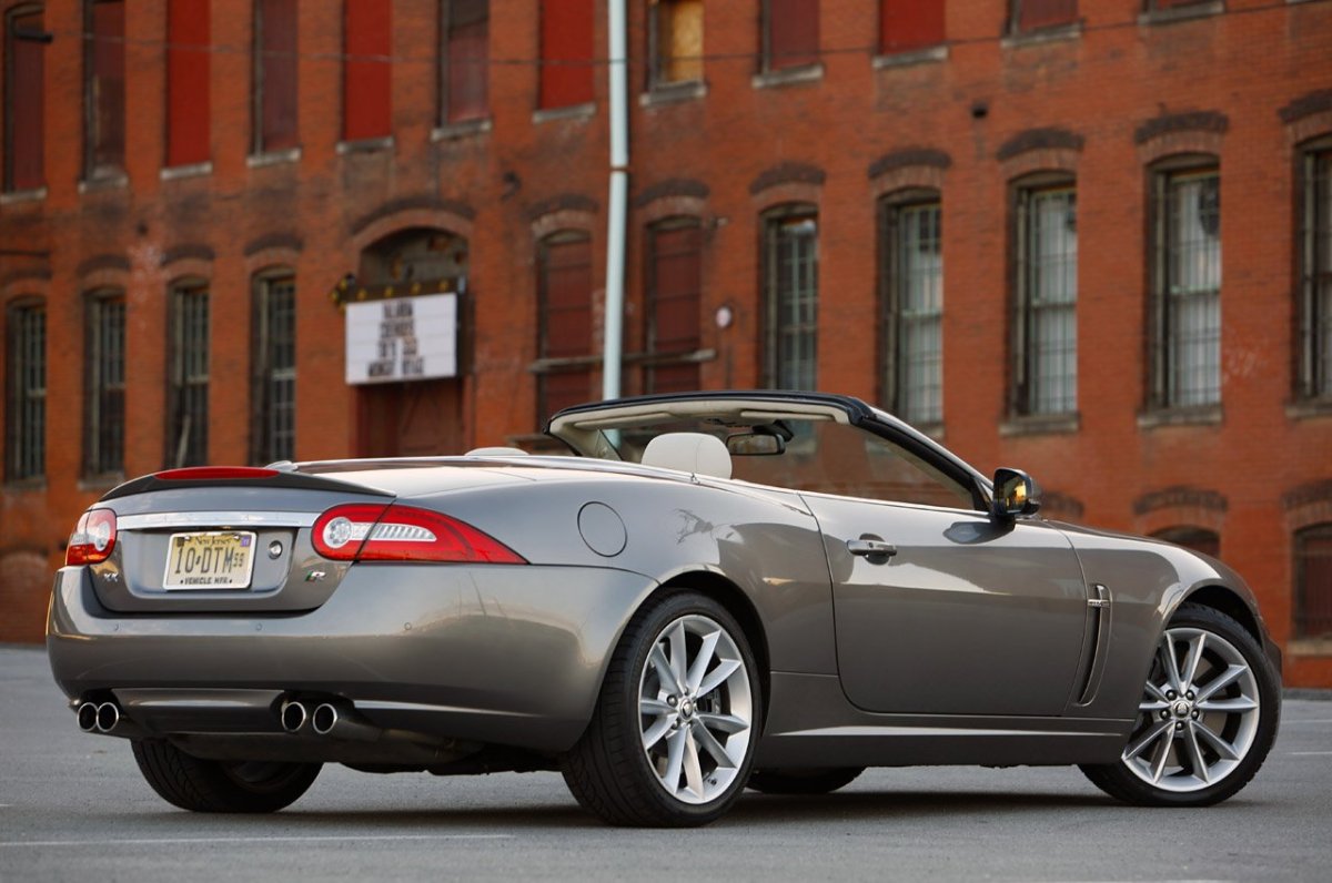 Jaguar XKR 2011