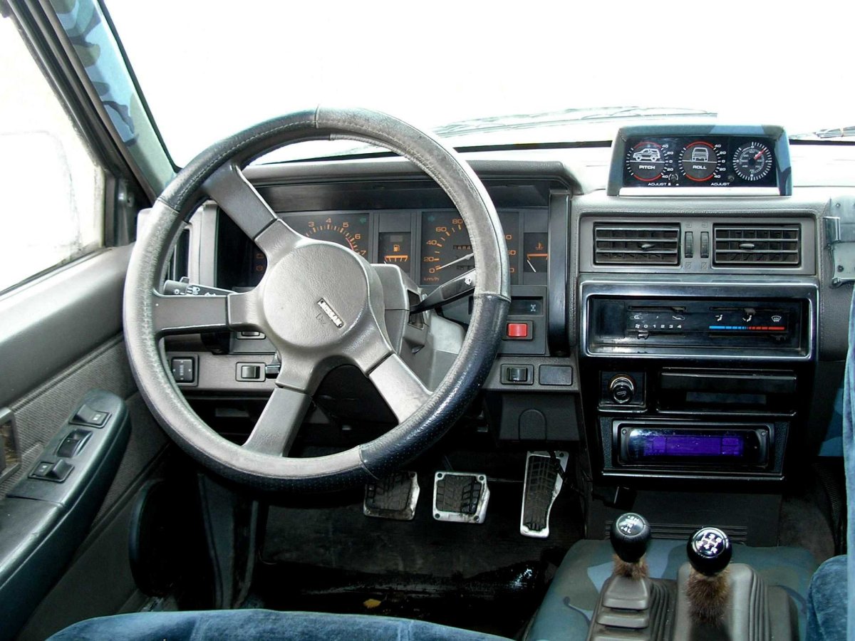 Салон Ниссан Террано 1992