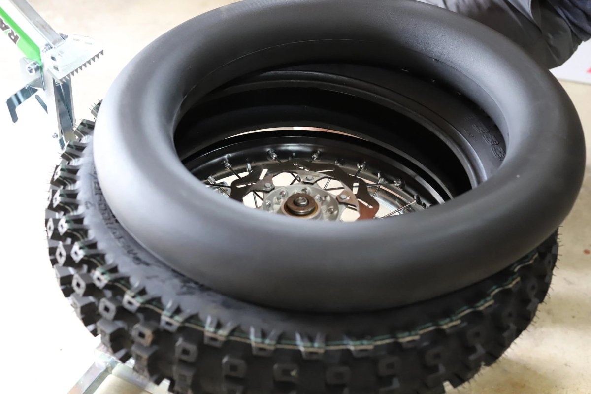 Колесо заднее 18 эндуро