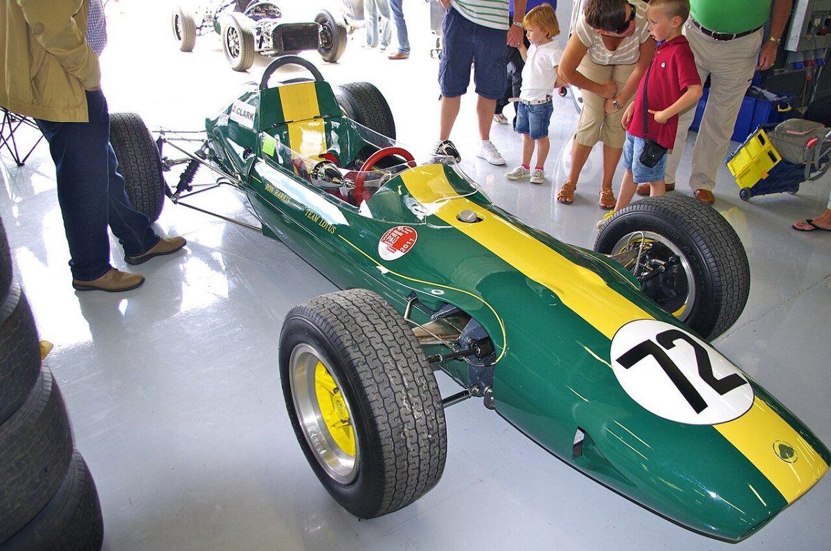 Lotus 27