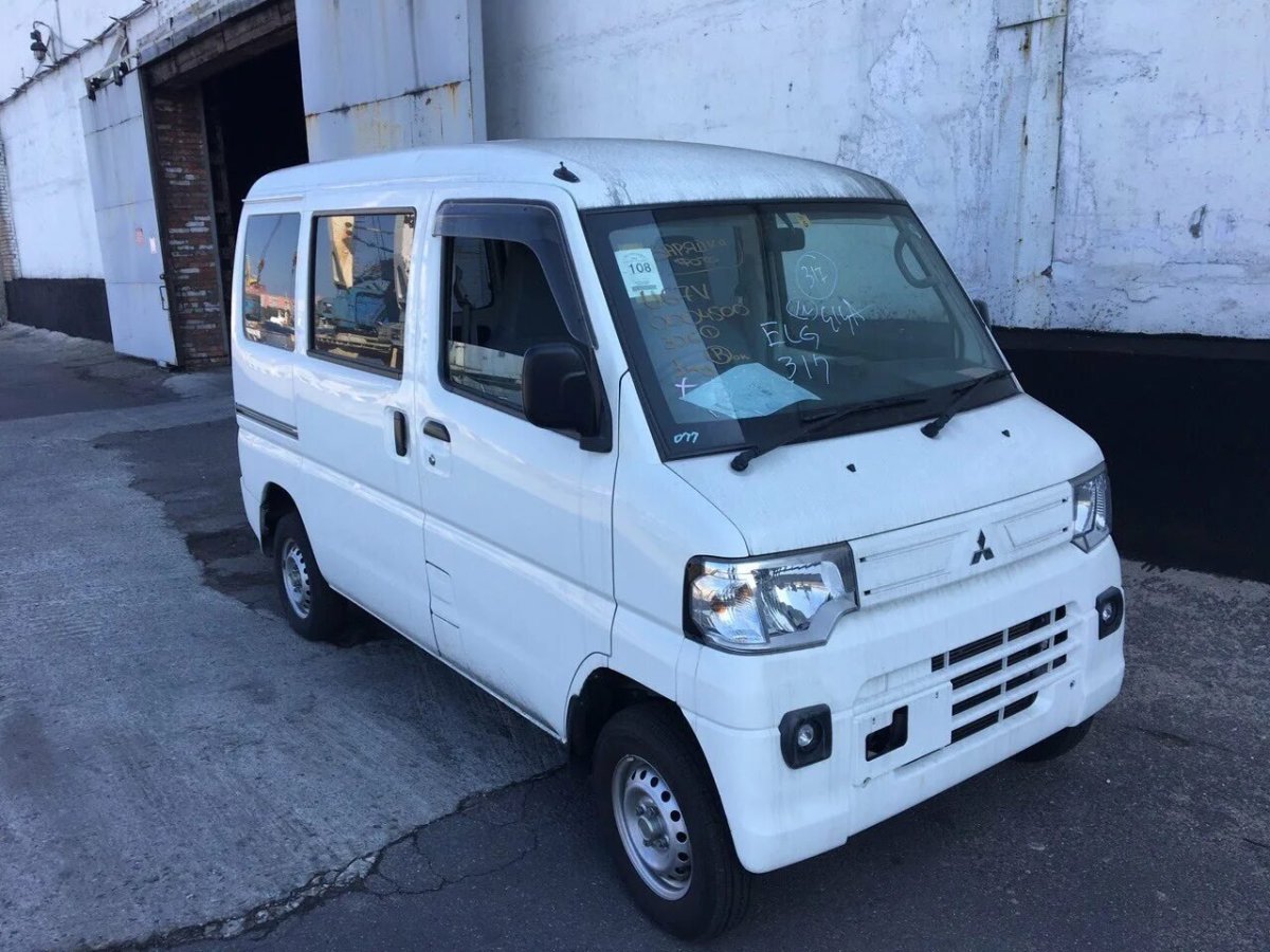 Mitsubishi Minicab 4wd