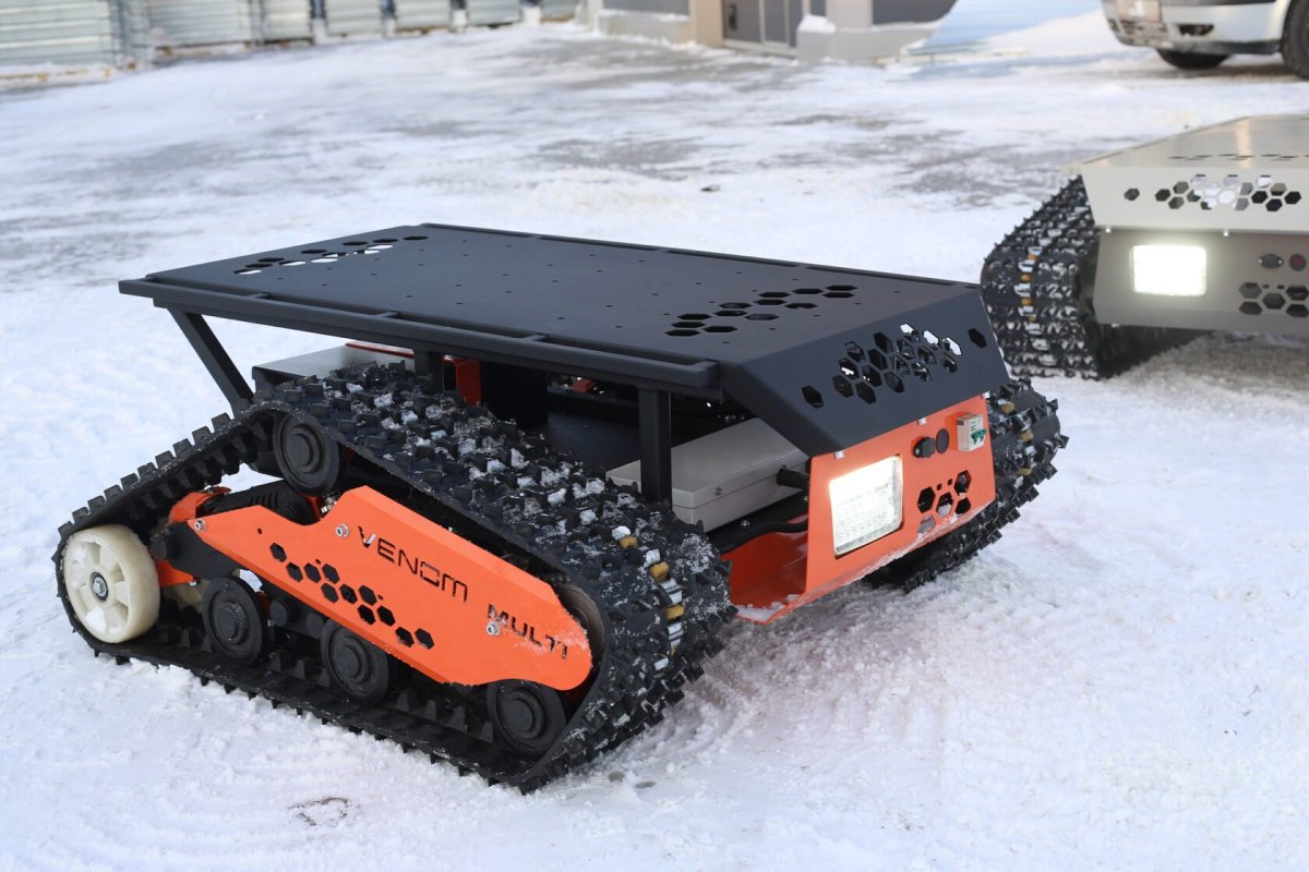 Электровездеход гусеничный