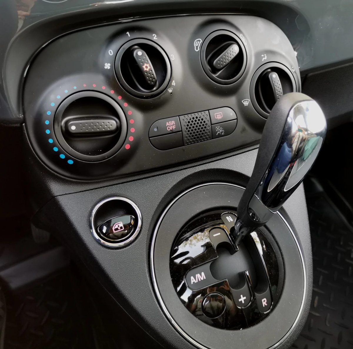 Fiat 500 Делимобиль