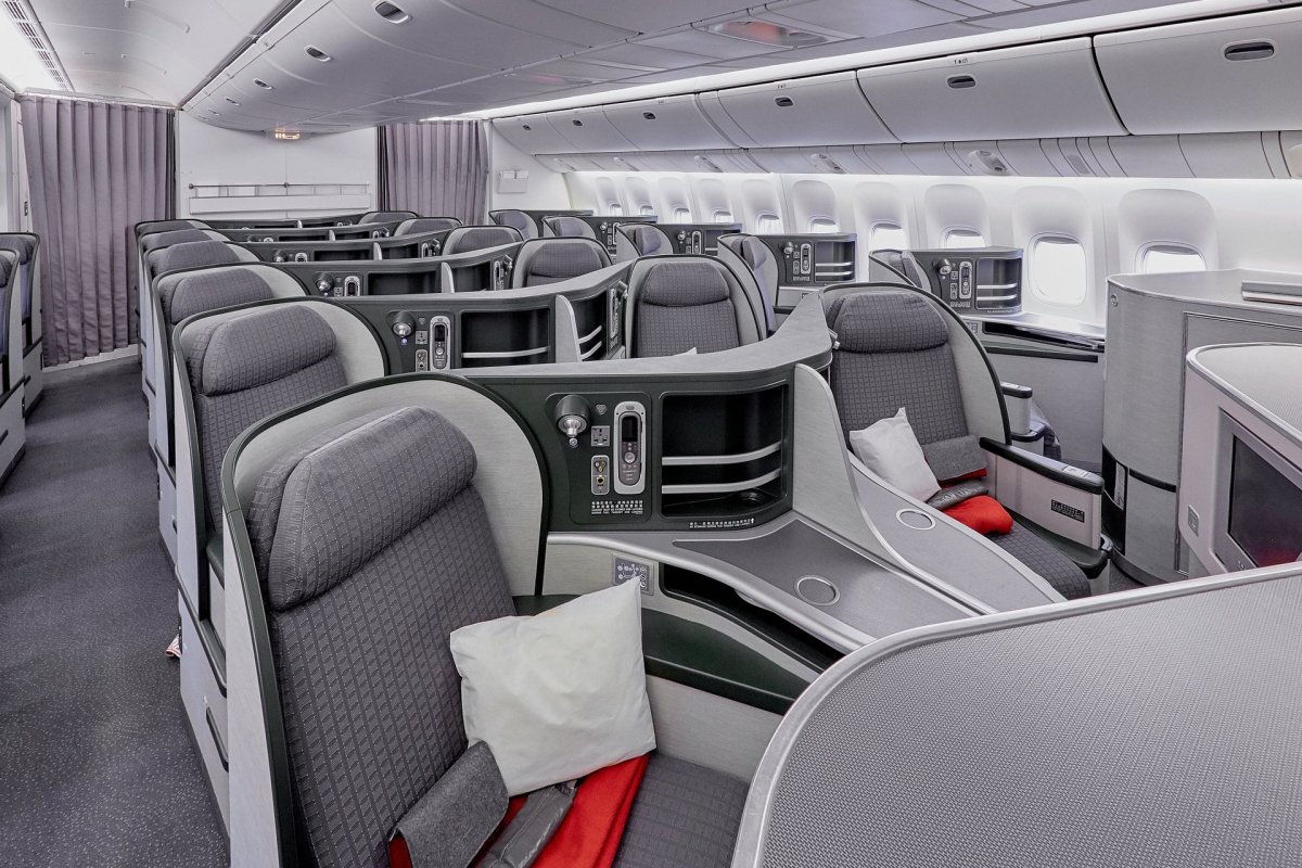 777-300er салон