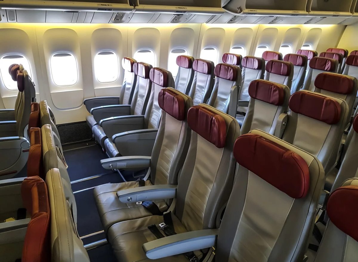 Боинг 777-300er салон