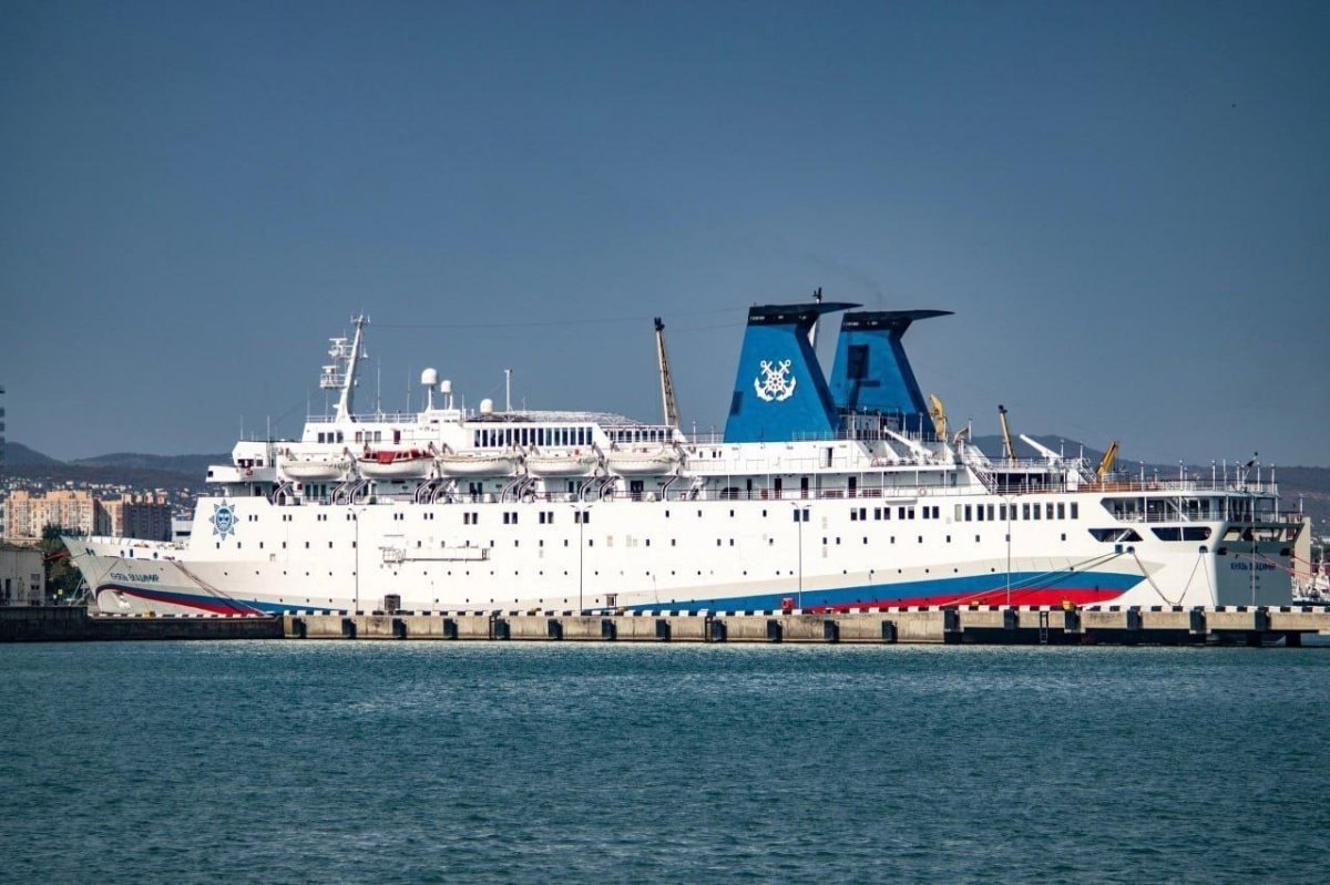 Теплоход князь Владимир