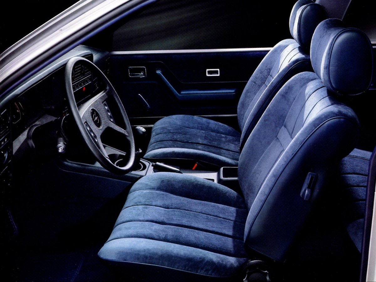 Опель Монца 1982