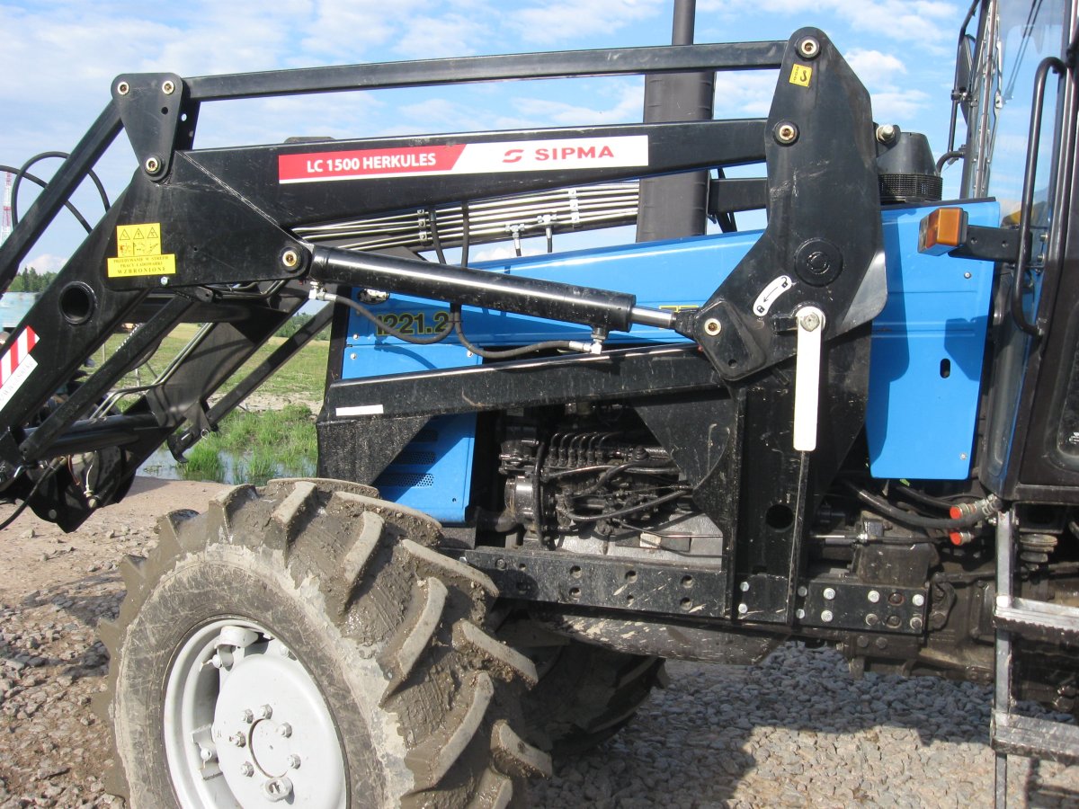 Кун погрузчик на МТЗ 82