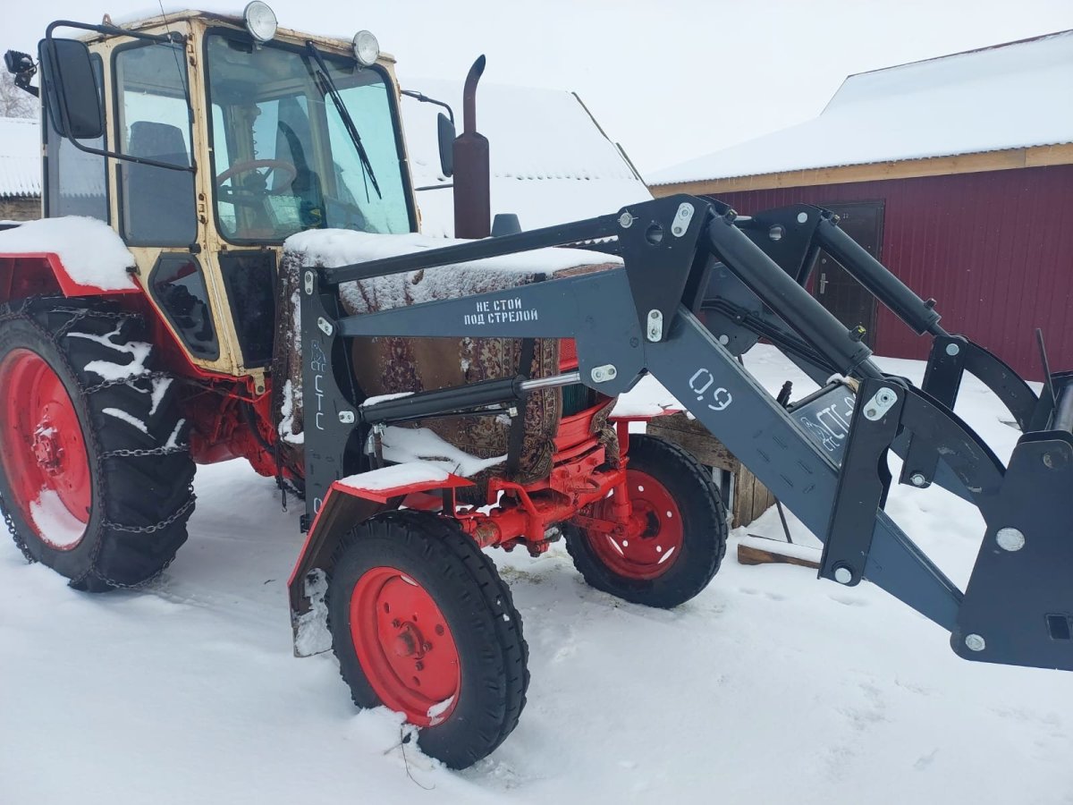 Погрузчик–копновоз ПКУ-0.9 АЗАС