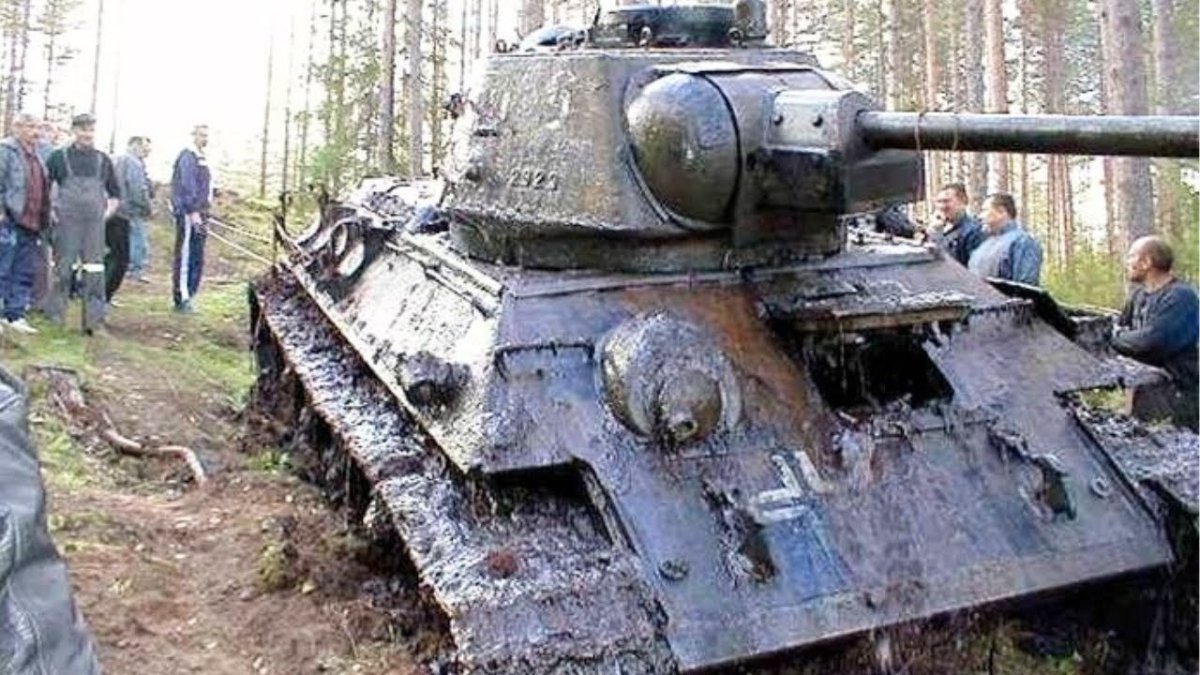 Танк т-34 в Нарве