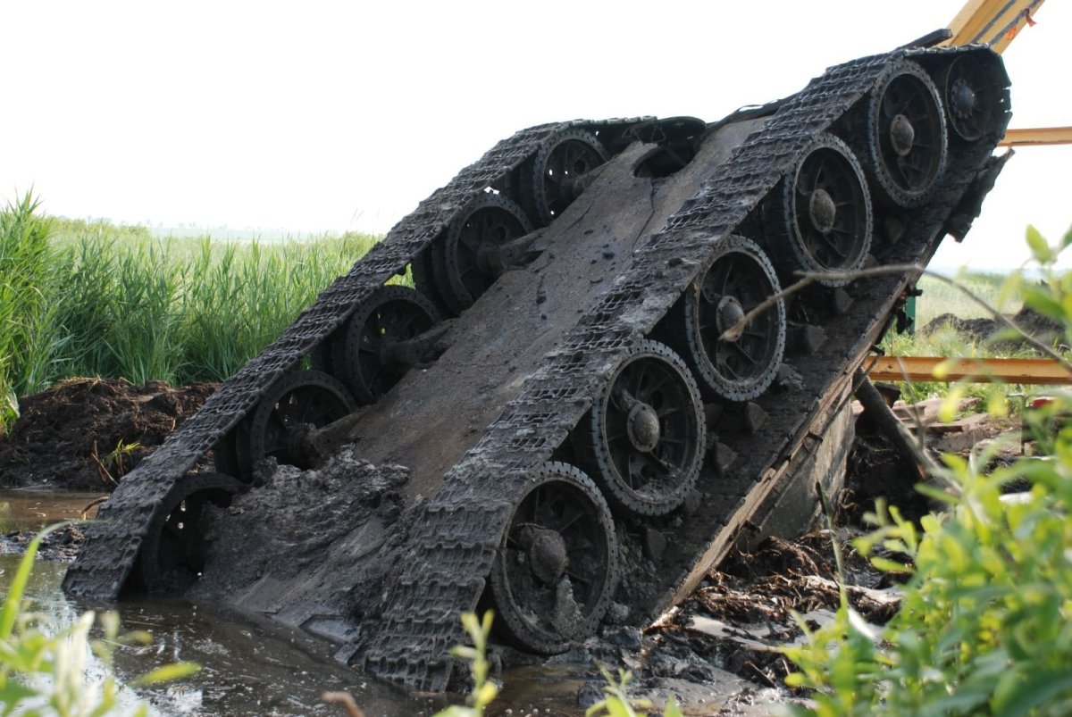 2008. 06. Подъем танка т-34 в Черкасской области. 17-18 Июня.