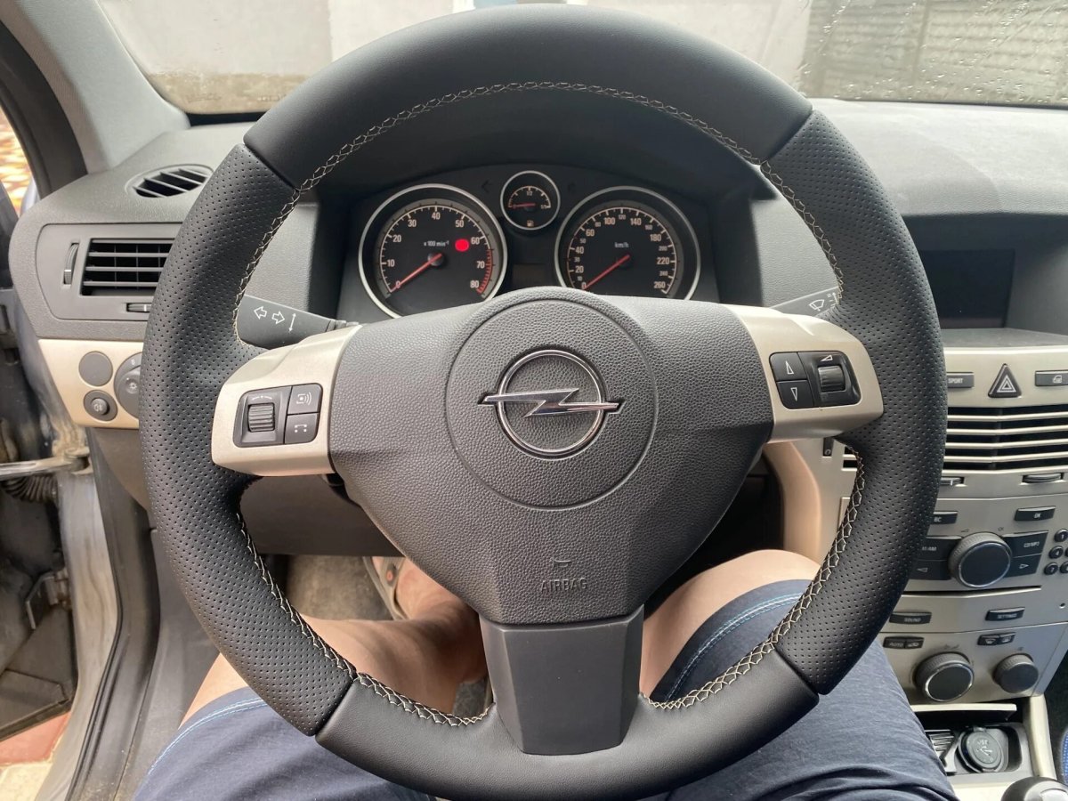 Переделанный руль на Опель Астра