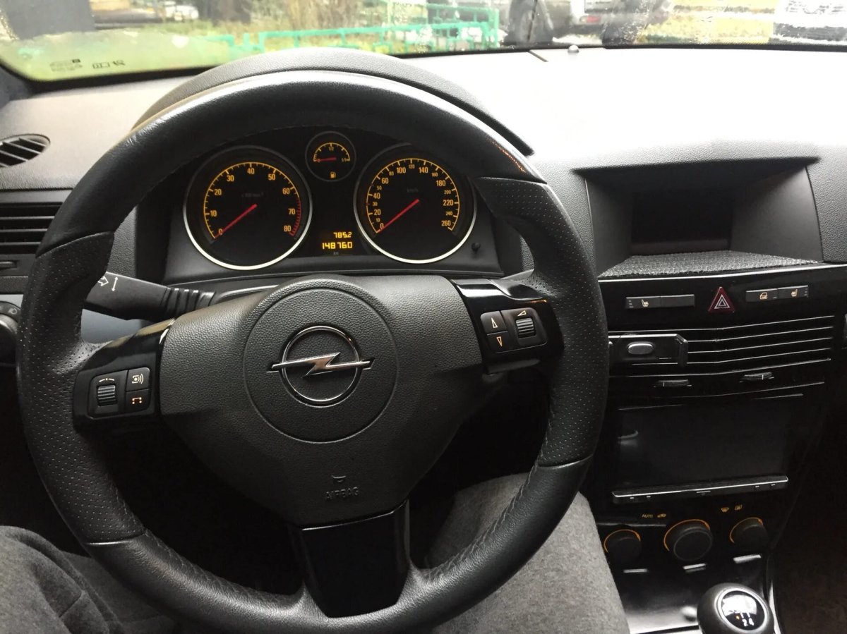 Опель Астра h 2008 руль