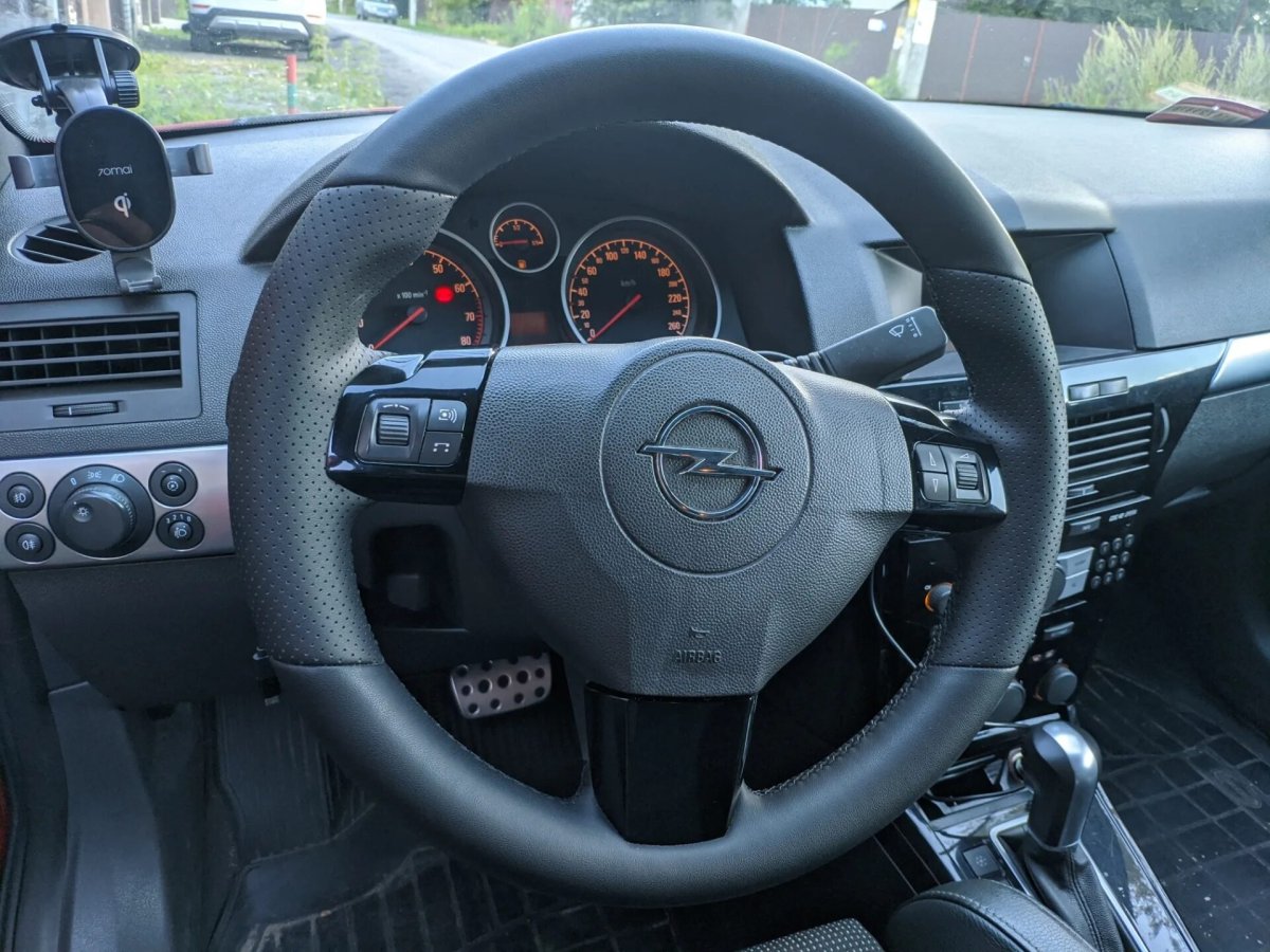 Opel Astra 2008 руль