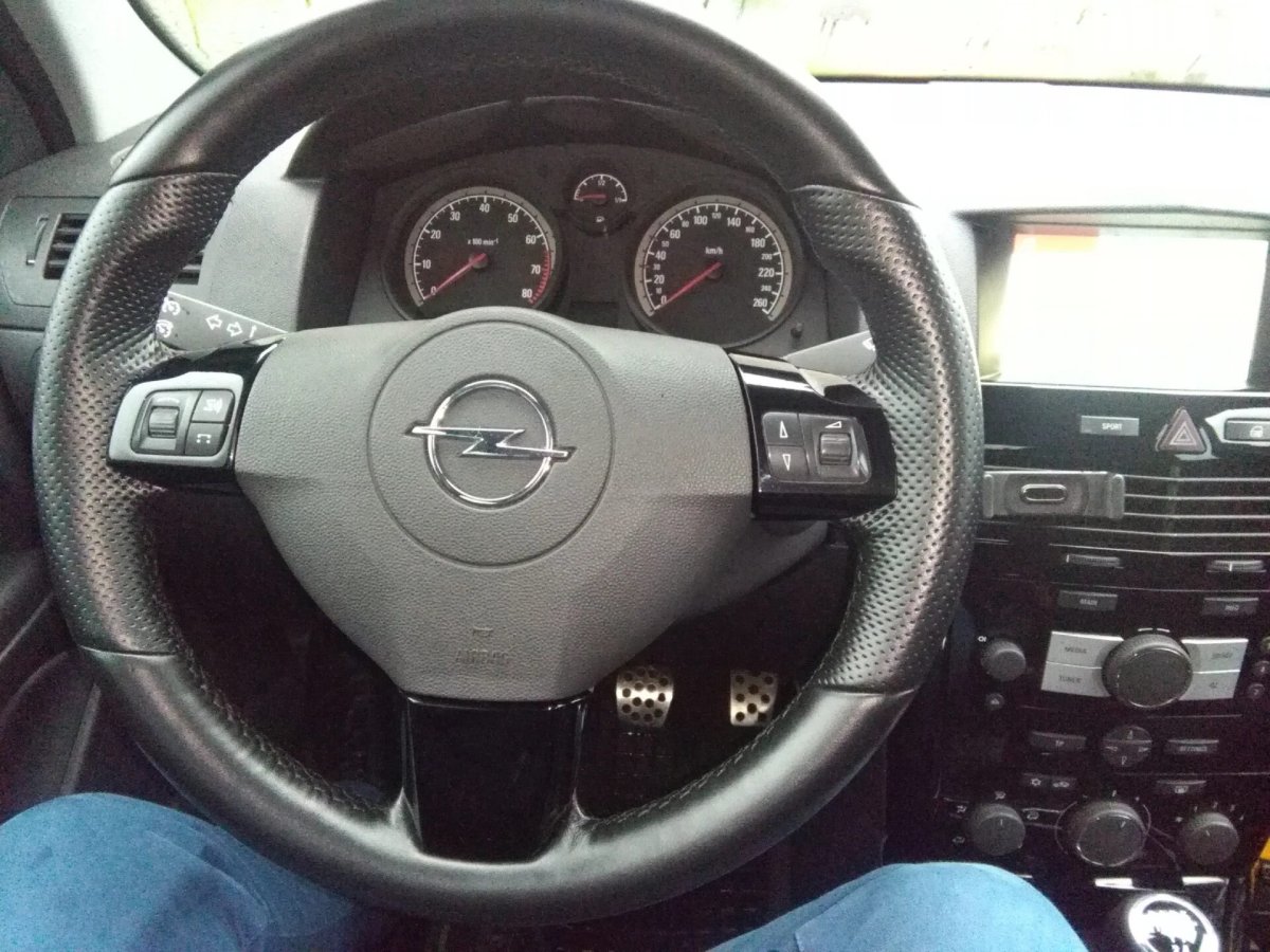 Руль Opel Astra h OPC