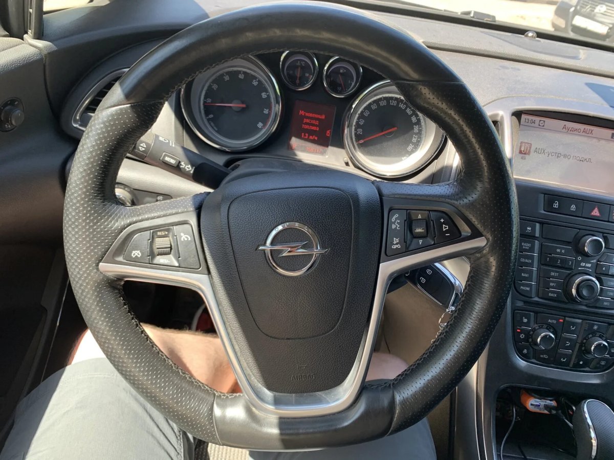Спортивный руль Opel Astra j