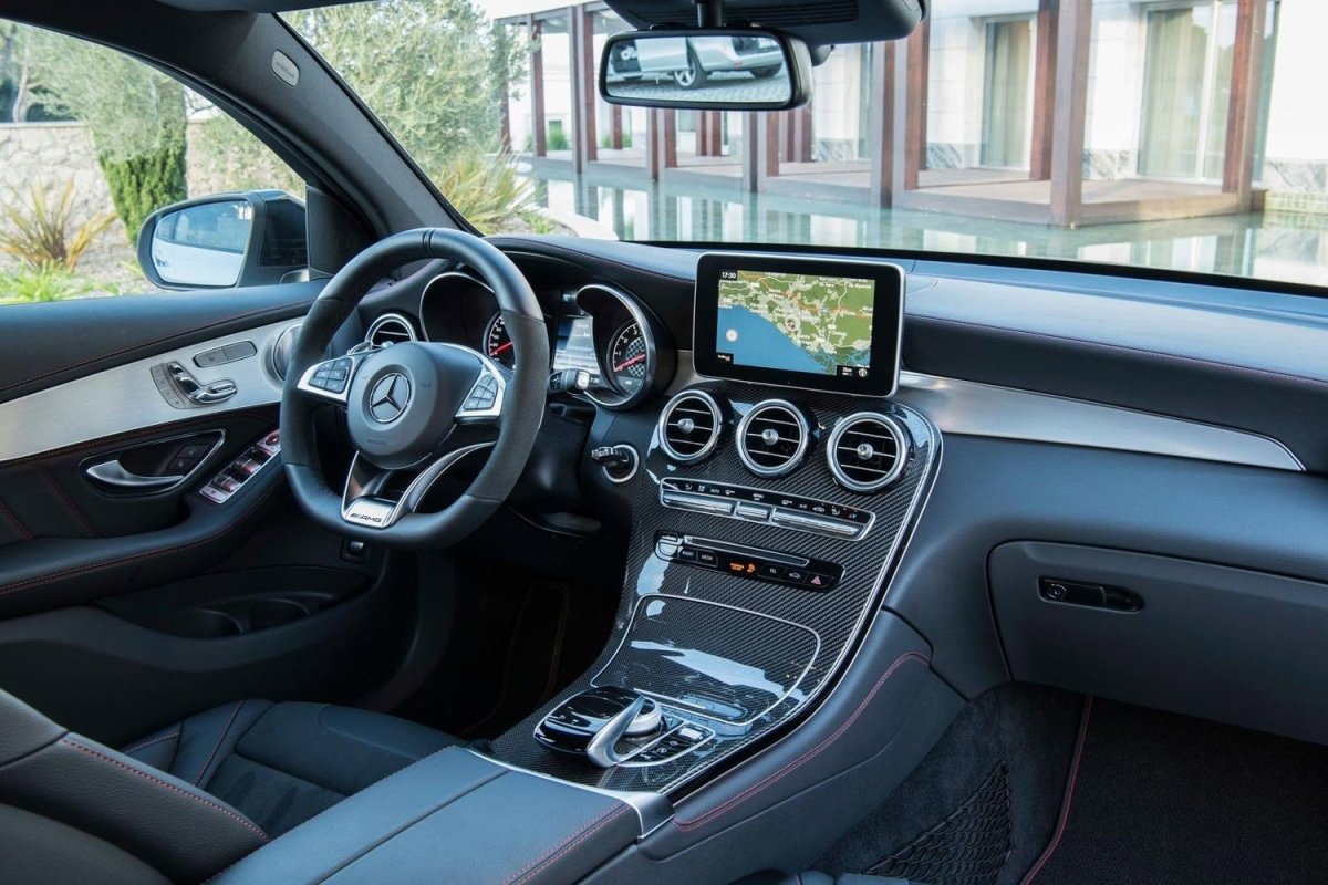 Мерседес GLC 43 салон