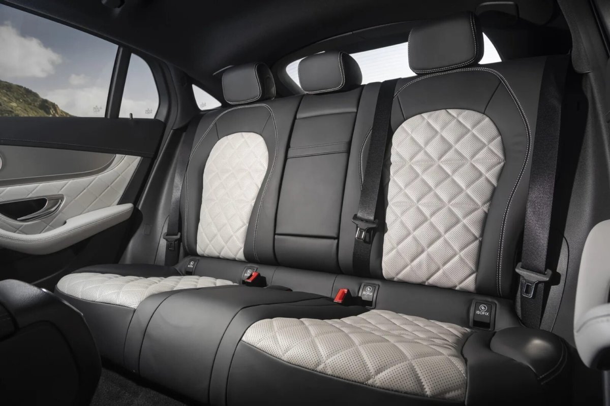 Подголовники GLC 43 AMG