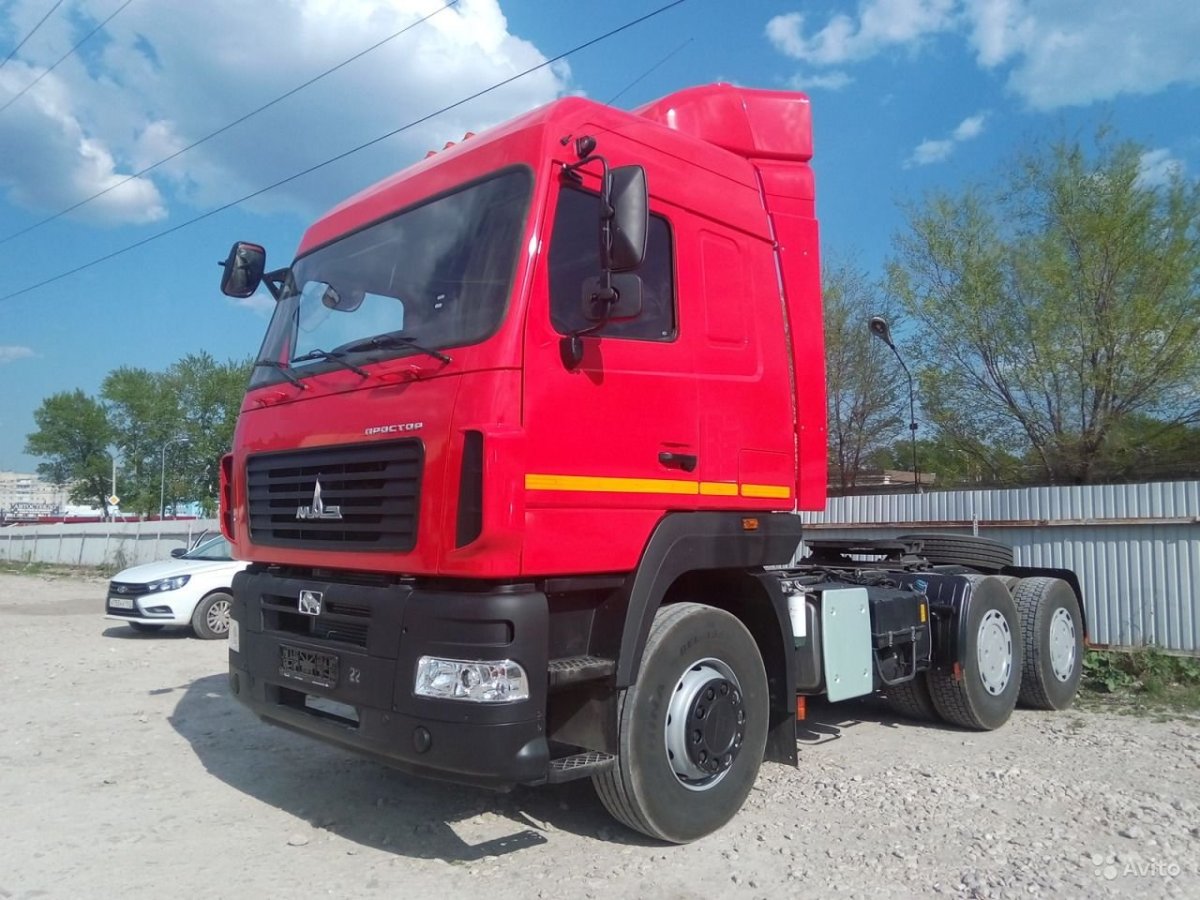 Тягач МАЗ 643028-520-012