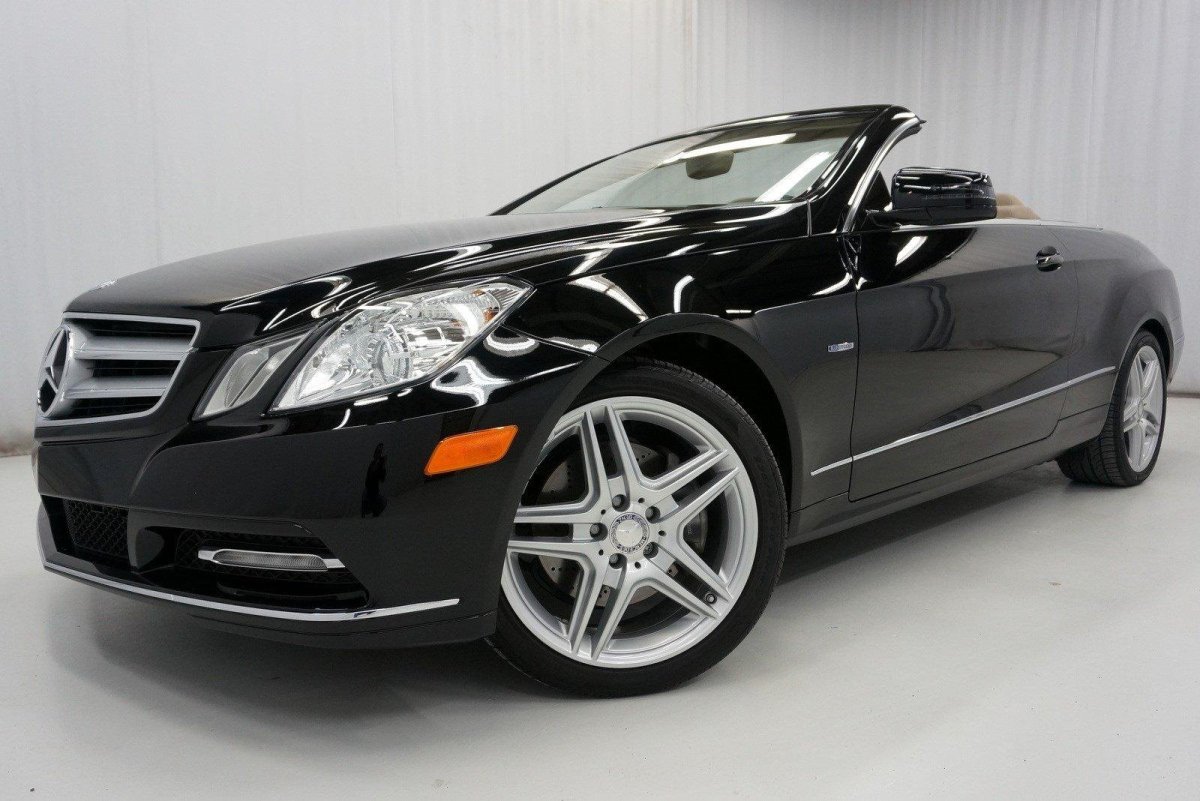 Чехол для Lexus e350 (черный)