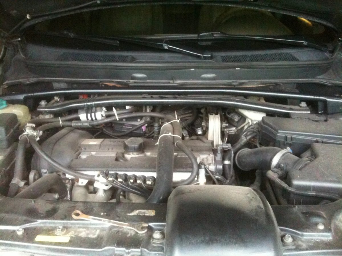 Распорка стоек Volvo xc90