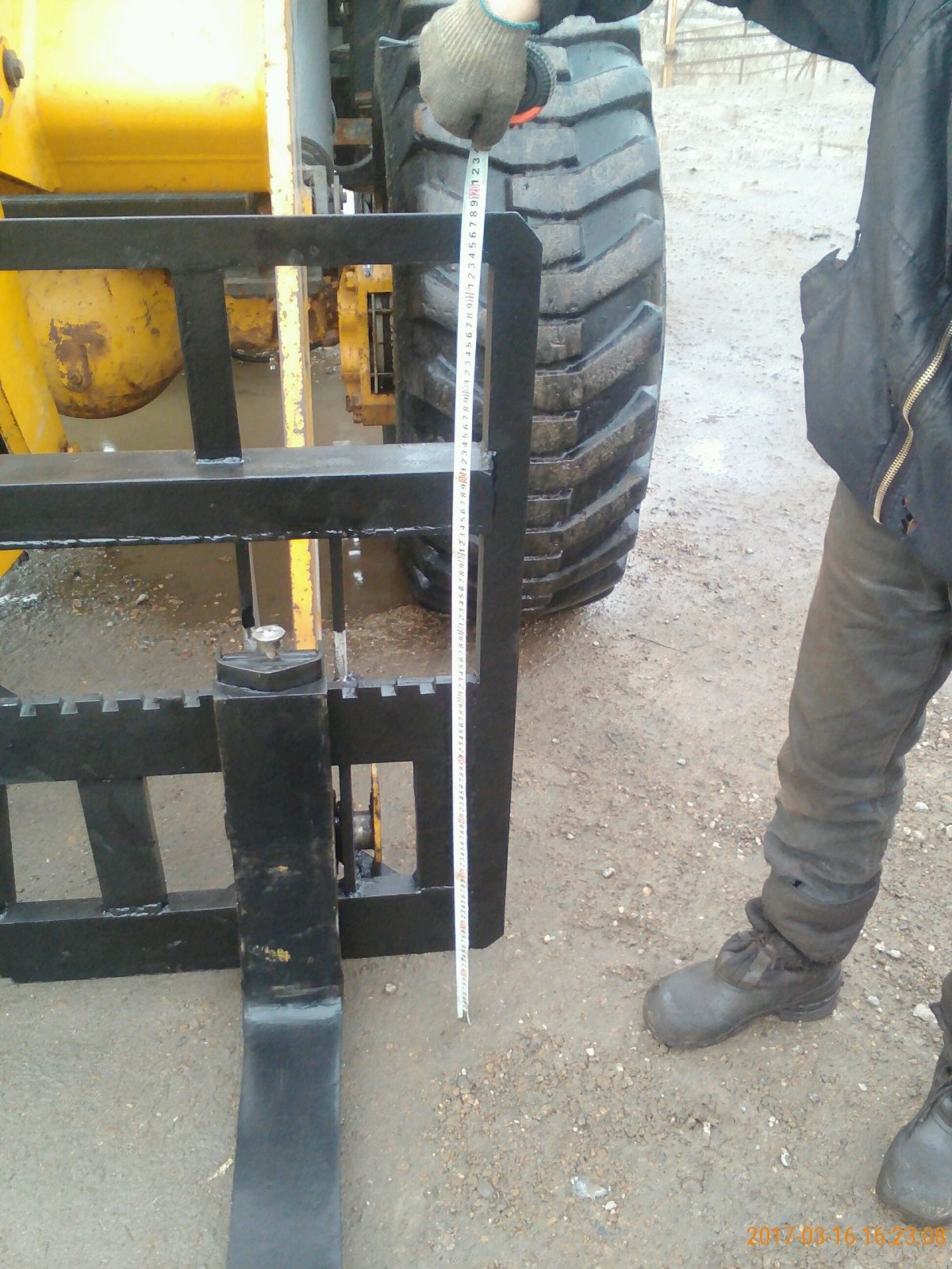 Вилы паллетные для фронтального погрузчика МТЗ 82