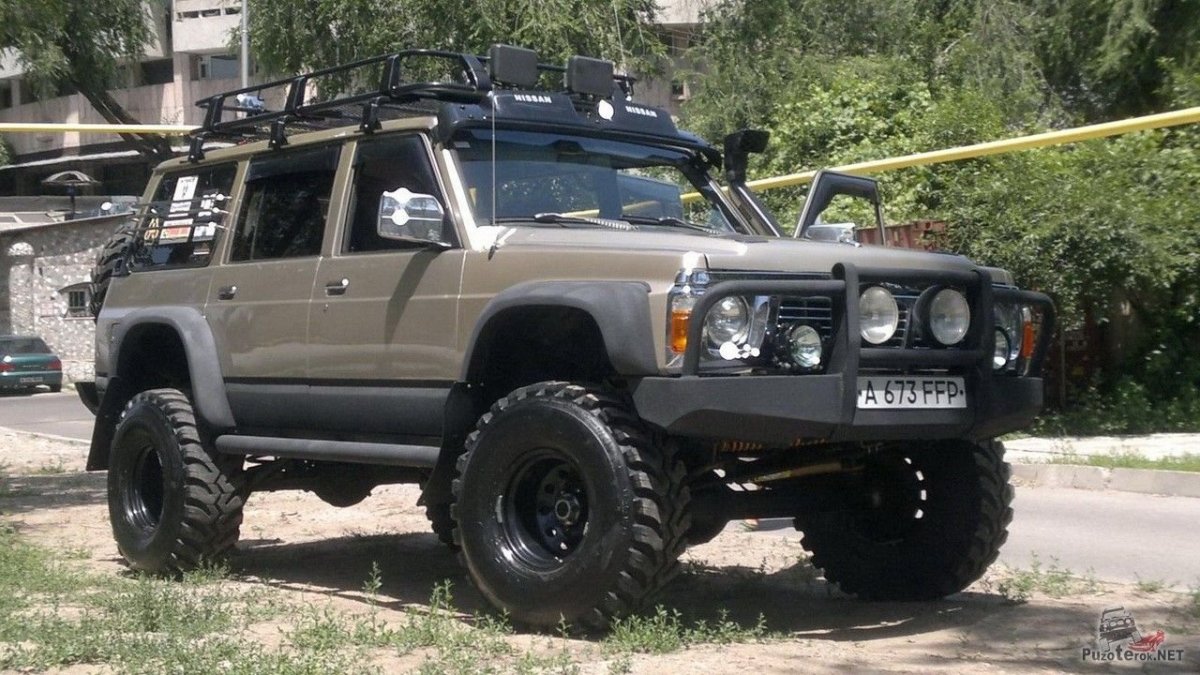 Ниссан Патрол y60