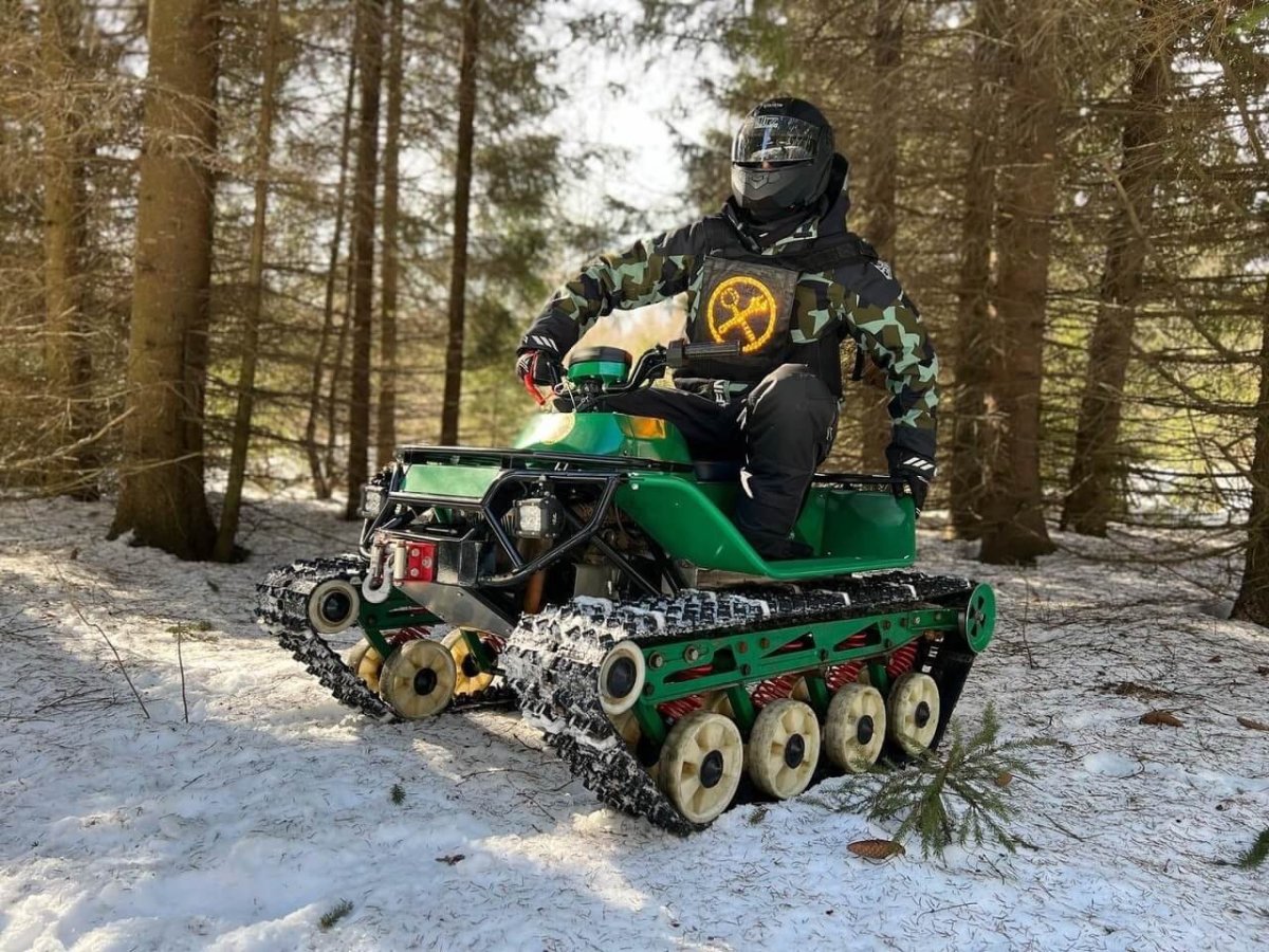 Гусеничный вездеход Добрыня