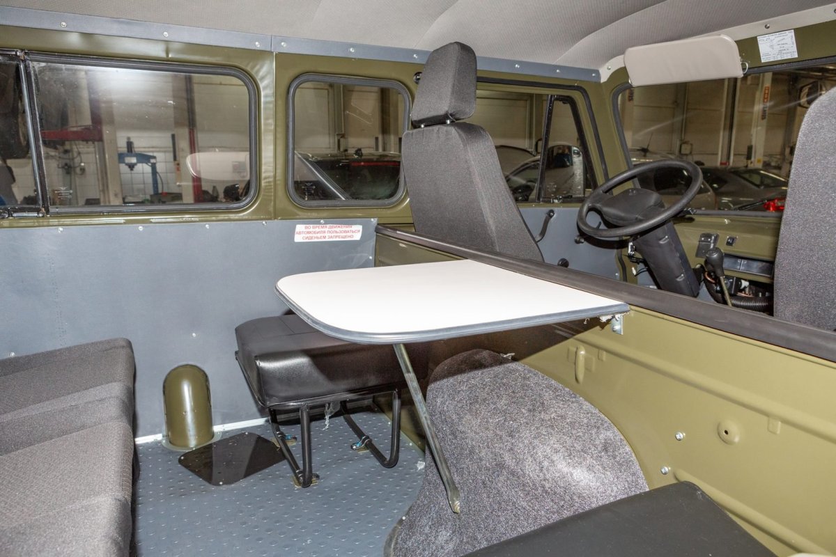 УАЗ фургон 3741 салон