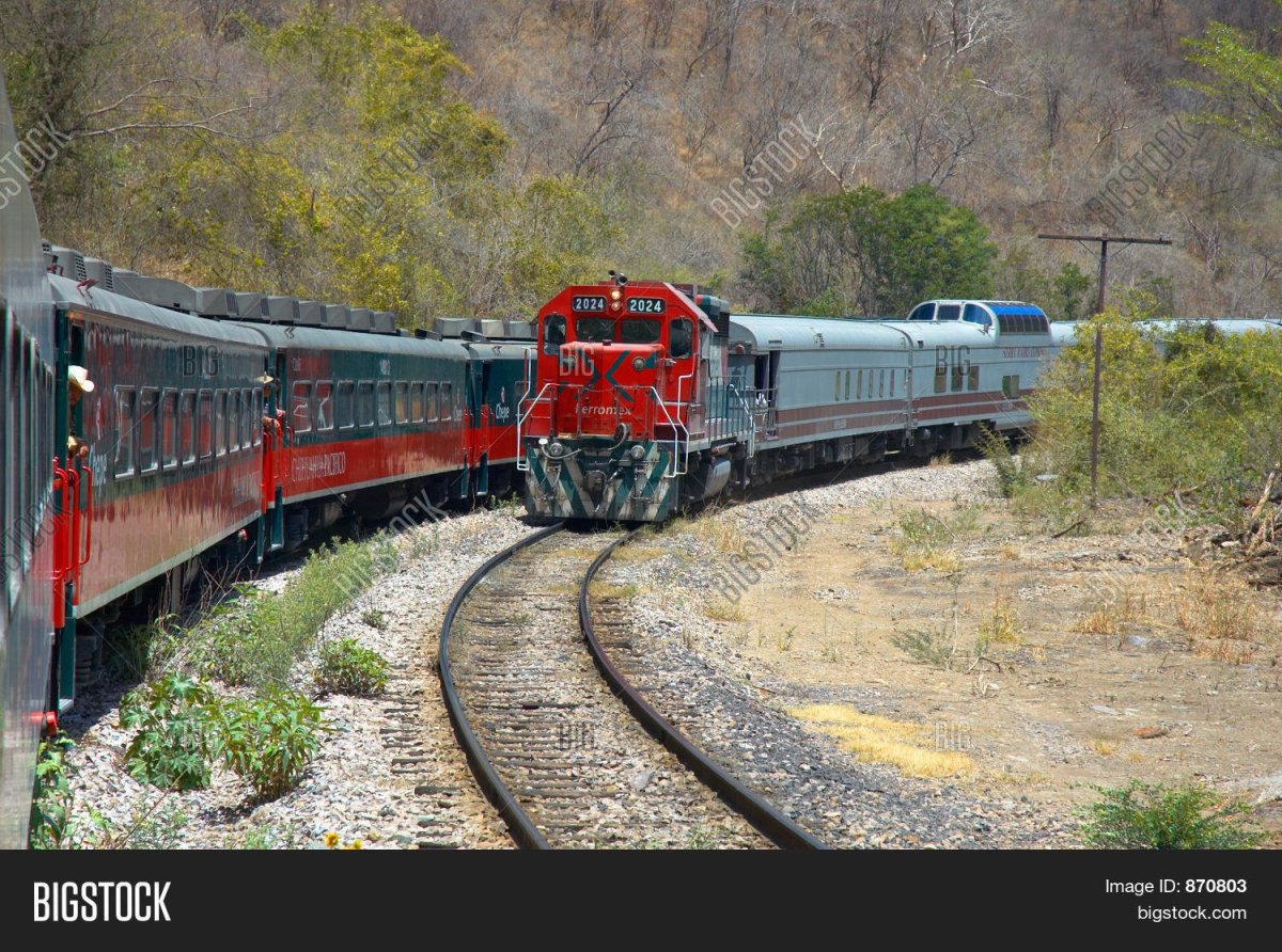 Поезд Чепе Мексика медный каньон
