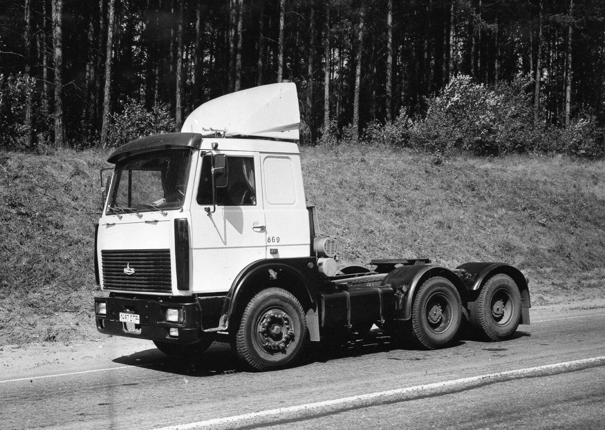 МАЗ 64229 1987